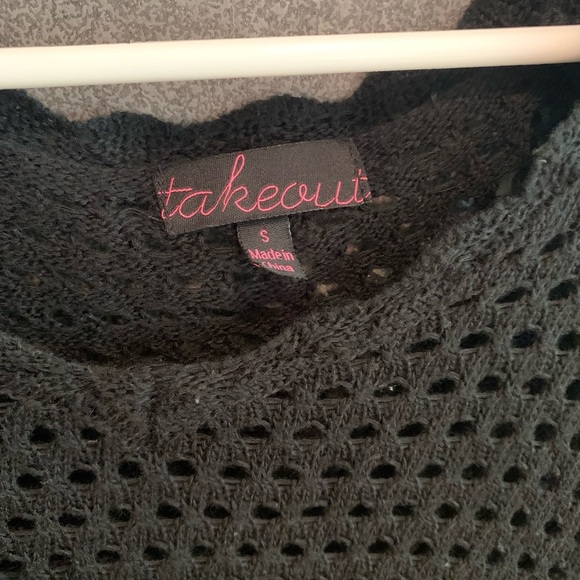 S Black Takeout tank Crochet Top - Picture 3 of 3